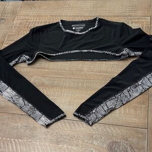 Coolibar Black and White Women's Crop swim top